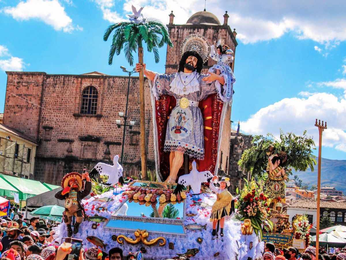 corpus chrisiti en cusco una festividad religiosa más importante del cusco