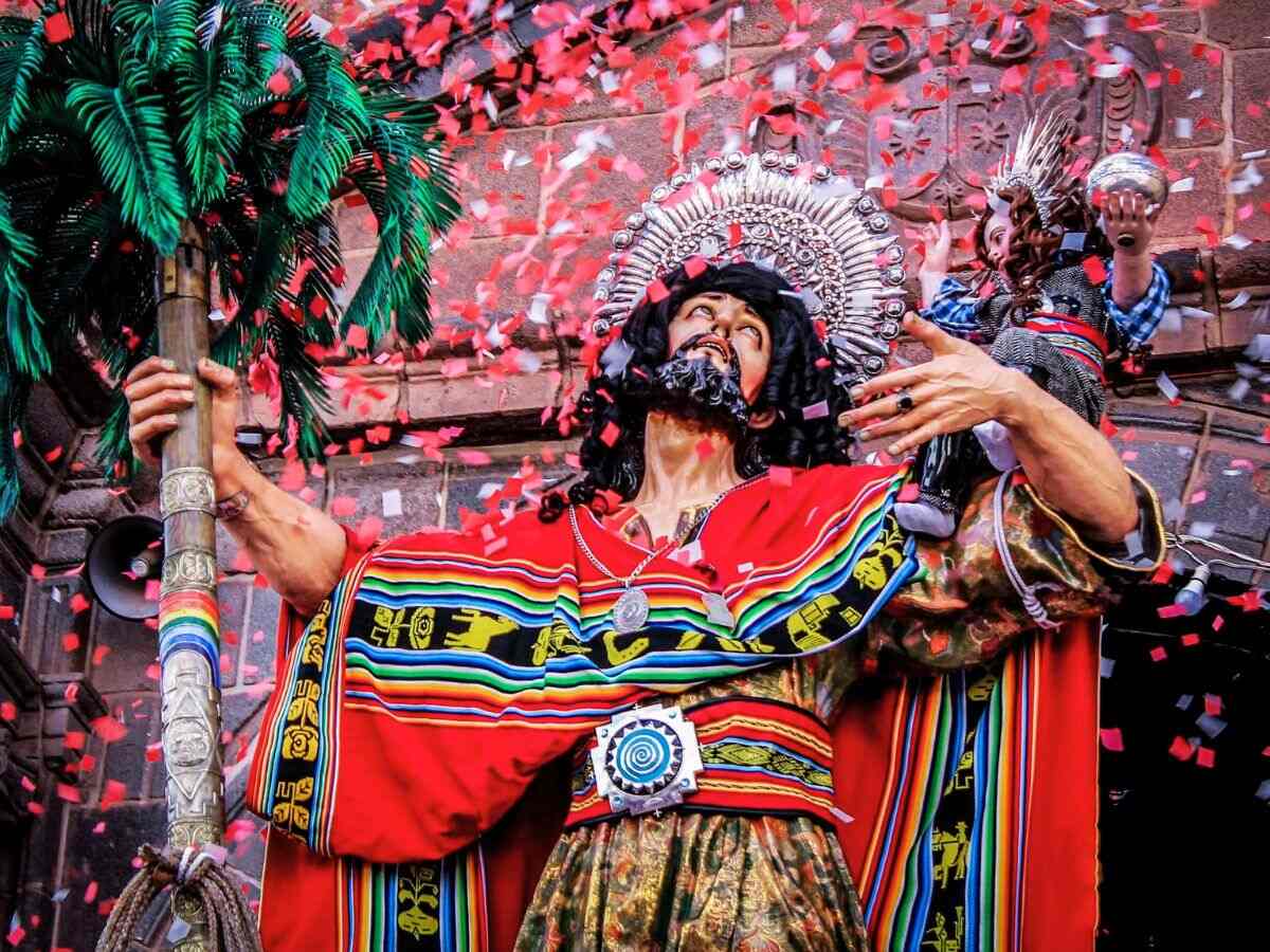 vista de san cristobal, el santo más pesando del corpus christi en cusco