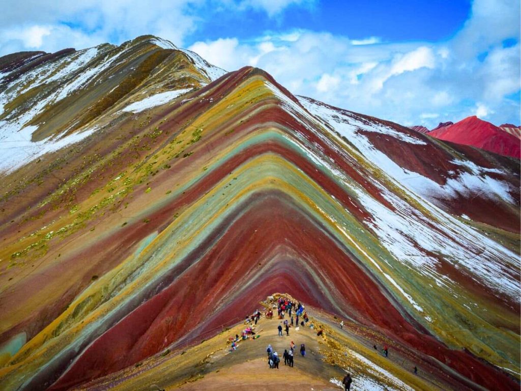 vista de la montaña de colores