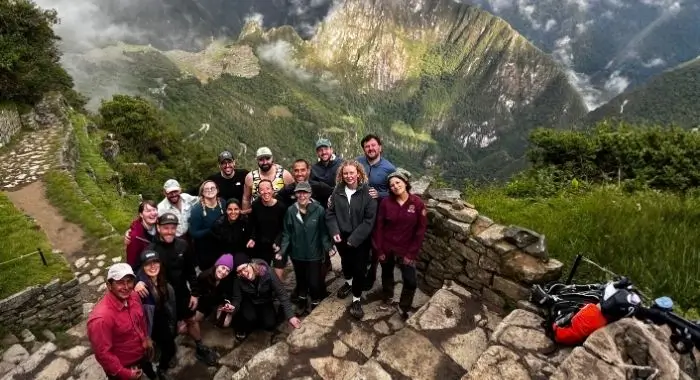 visitantes en el santuario historico de machu picchu