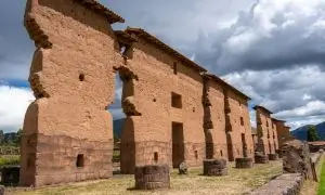 Ruta del Sol Cusco Puno: Andahuaylillas, Raqchi y La Raya hacia el Titicaca
