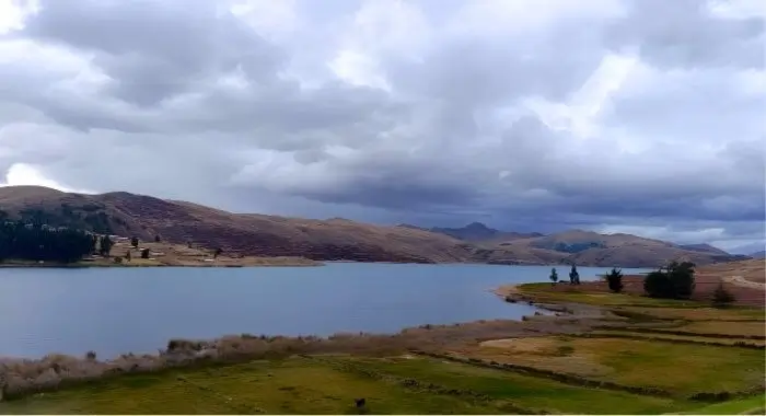 vista de la laguna Asnaqocha