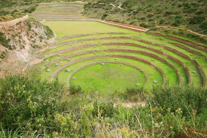 Terrazas agrícolas circulares de Moray, una antigua innovación inca en el Valle Sagrado