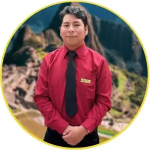 edwin Ccoto - Web Máster de la pagina de viajes machu picchu - area de informática